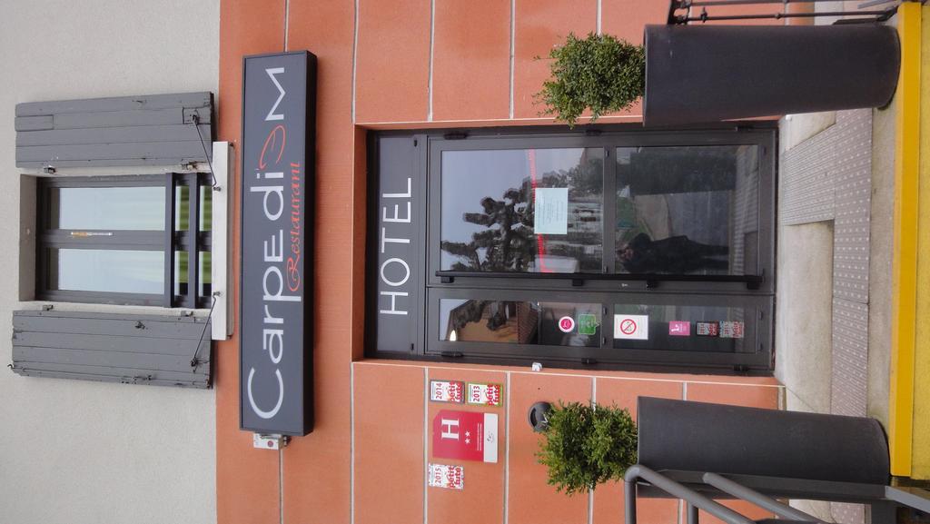 Hôtel Restaurant Carpe diem Savigneux  Exterior foto